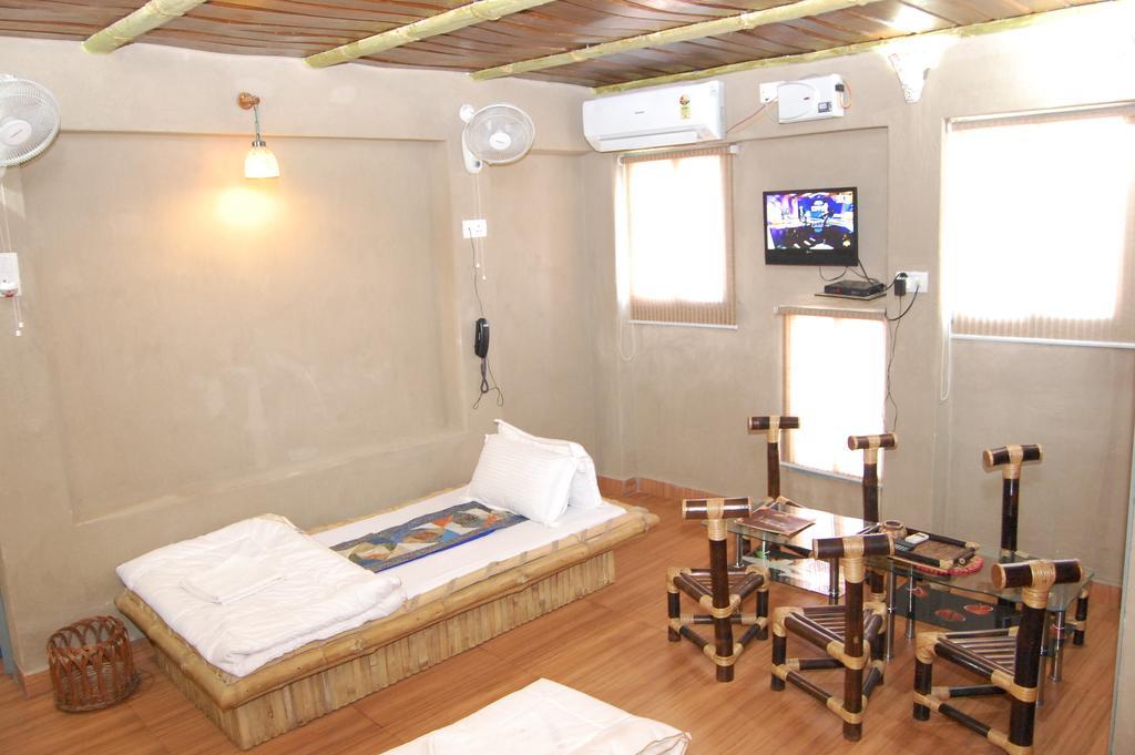 Shri Guest House Varanasi Quarto foto