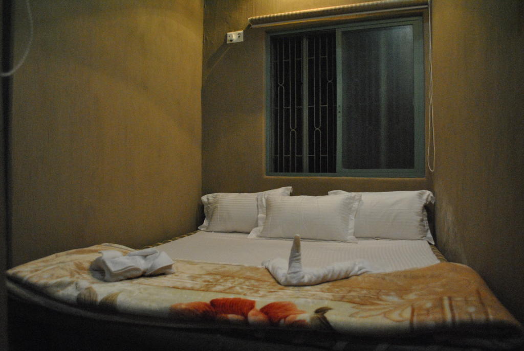 Shri Guest House Varanasi Quarto foto