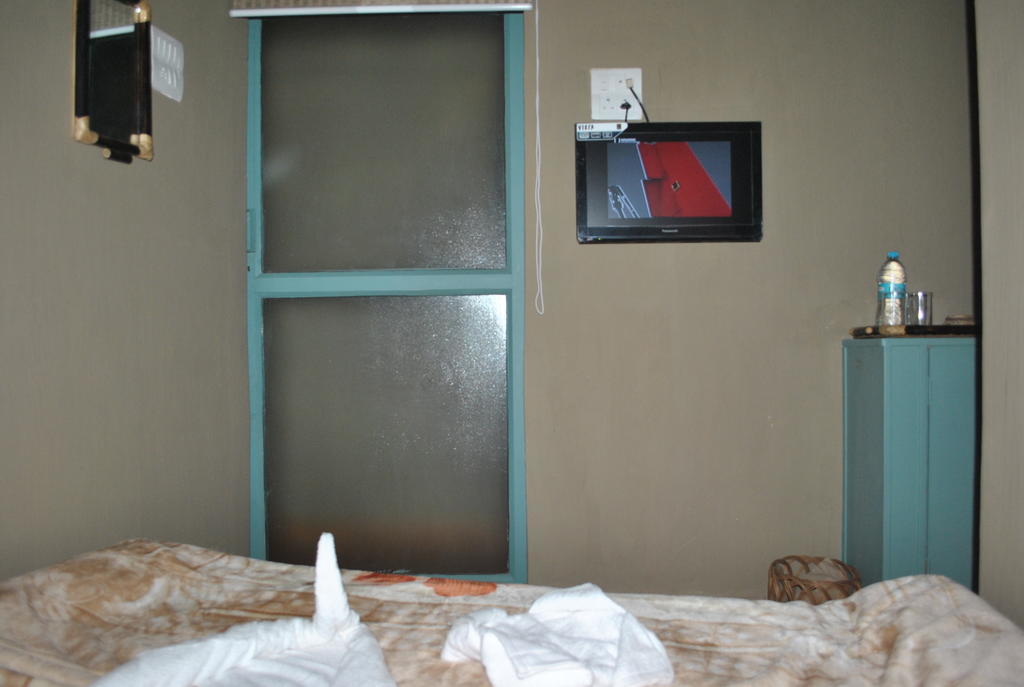 Shri Guest House Varanasi Quarto foto